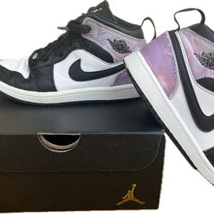 Nike Air Jordan 1 Purple/Black/White Size 1.5Y